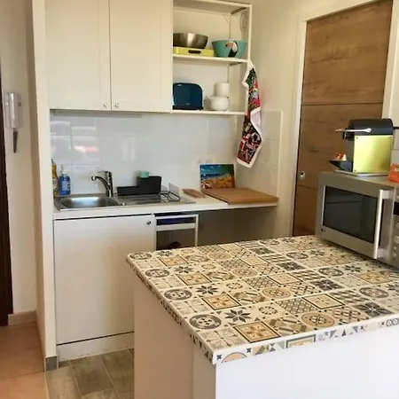 9 - Agreable Appartement, Terrasse, Vue Et Parking Apartment *